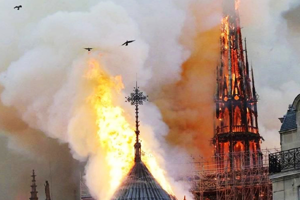 2019年4月15日 巴黎圣母院火灾现场